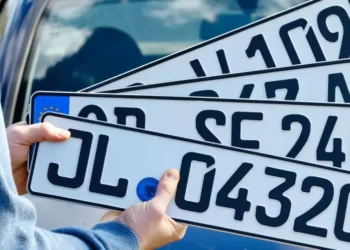 Amtliche Kennzeichen verändern